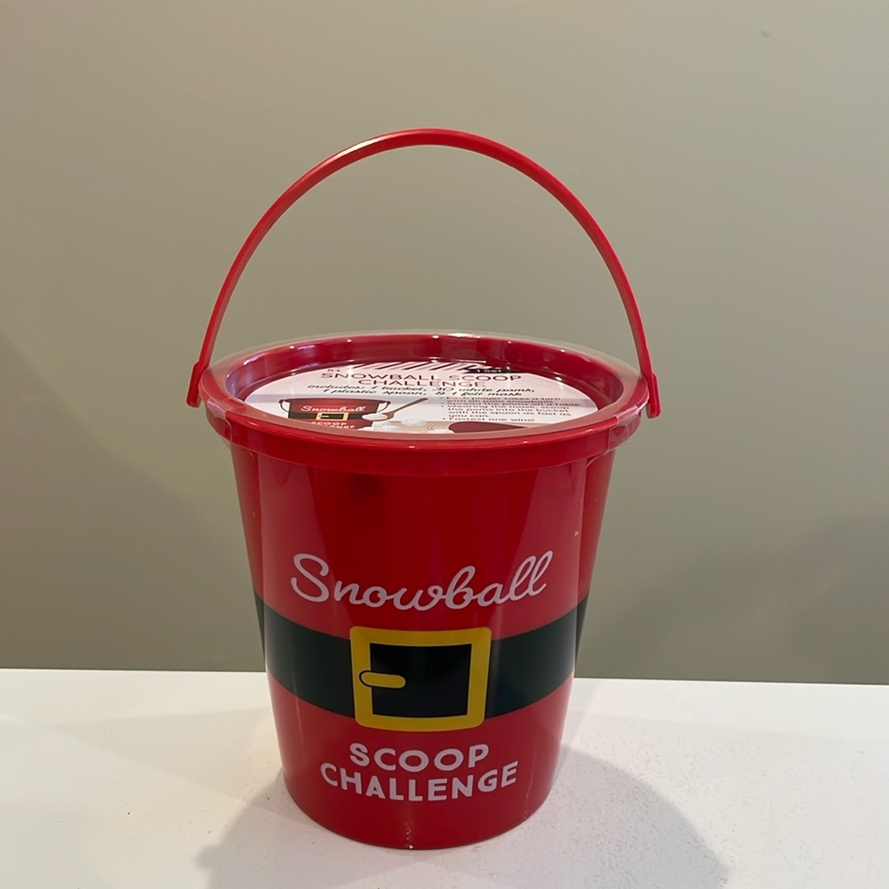 New Target Bullseye Playground Snowball Scoop Challenge Christmas Pail